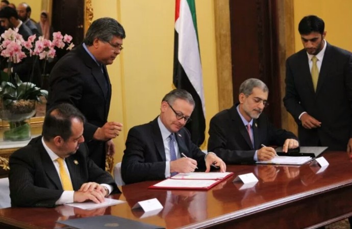 Costa Rica y Emiratos Árabes Unidos suscriben acuerdos de cooperación