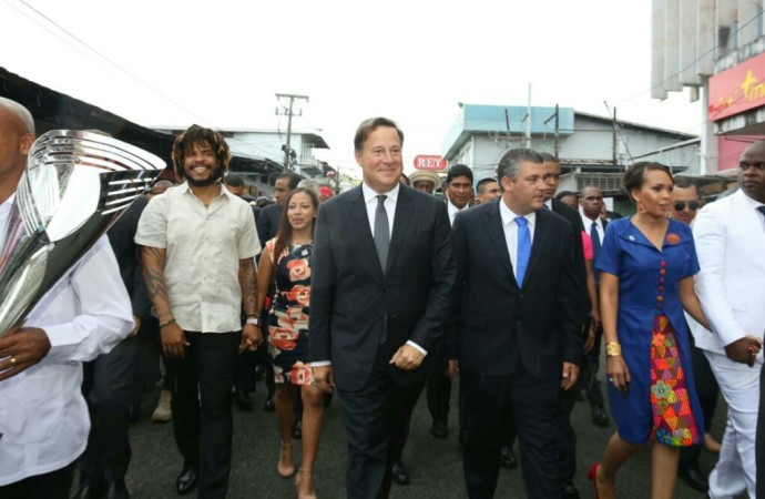 Presidente Varela se une a colonenses para conmemorar gesta separatista