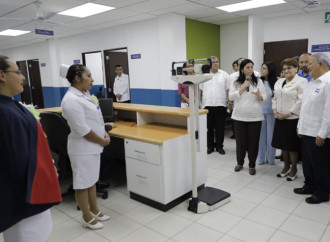 Primer Centro Nacional de Radioterapia inaugurado en El Salvador, atenderá a más de 2 mil pacientes al año