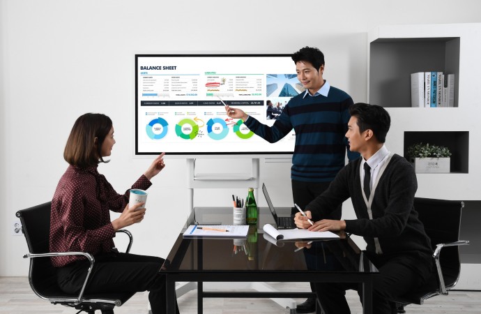 Samsung transforma la sala de reuniones moderna con el Flip, el nuevo tablero interactivo