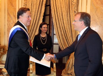 Presidente Varela recibe Cartas Credenciales de Embajadores de América, Asia y Europa