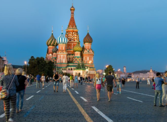 Fanáticos ingleses falsificaron Fan ID para viajar a Rusia