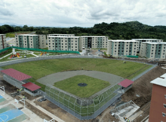 Presidente Varela completa entrega de 1,020 apartamentos de la Urbanización San Antonio en Veraguas