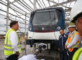 Presidente Varela recorre estaciones del proyecto Línea 2 del Metro que tiene 80% de avance físico