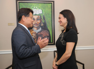 Vicepresidenta y Canciller Isabel de Saint Malo de Alvarado, recibió al Embajador de la República de Corea, Bahk Sahng-Hoon