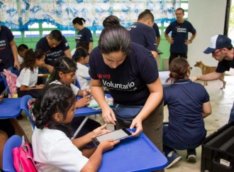 16 Voluntarios Telefónica, de 7 países, donaron sus vacaciones para hacer proyectos sociales en dos escuelas de Chiriquí