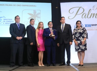 Cervecería Nacional recibe el Premio Palma de Oro 2018 otorgado por el Sindicato de Industriales de Panamá