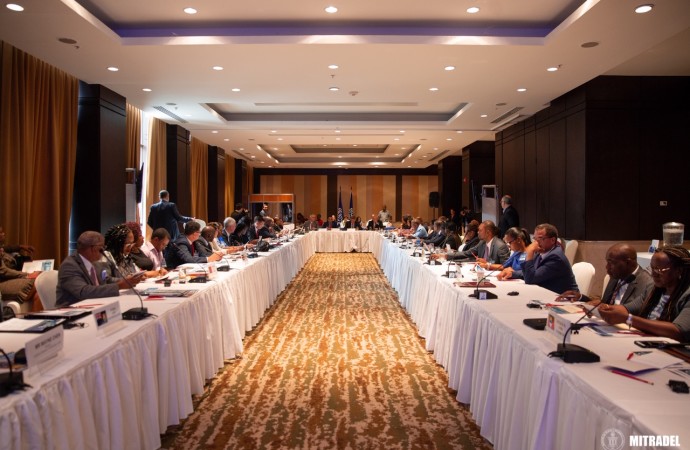 Ministro de Trabajo de Panamá participa en reunión de Grupo del Caribe
