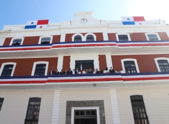 Presidente Varela entrega restaurado el edificio de la Gobernación de Colón que tenía décadas de abandono