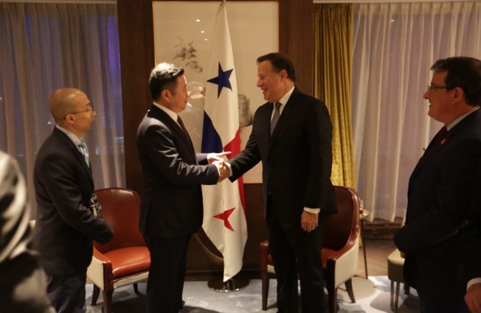 Empresas chinas confirman al presidente Varela el positivo ambiente de inversión en Panamá