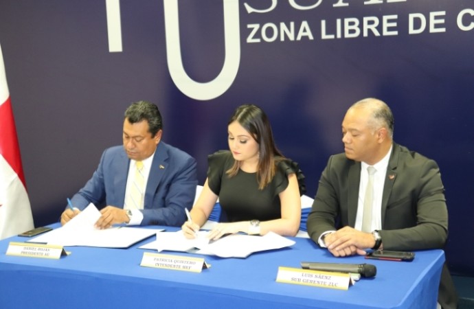AUZLC firma convenio para para prevenir y detectar el blanqueo de capitales, financiamiento de actividades terroristas y armas de destrucción masiva