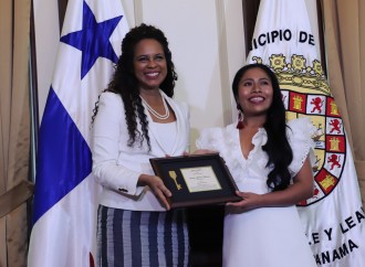 Actriz Yalitza Aparicio recibió la llave de la Ciudad de Panamá