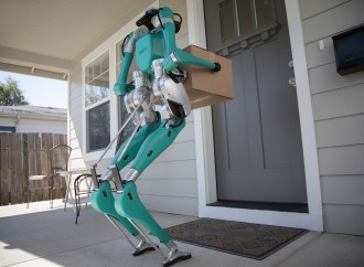 Ford trabaja en un robot que cambiaría la manera en que vehículos autónomos harán entregas