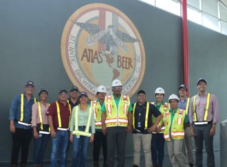 Delegación del Ministerio de Ambiente visita las instalaciones de Cervecería Nacional