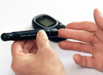 Edulcorantes en la diabetes: médicos explican su papel en el control de glucosa