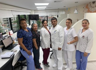 Centro Hemato Oncológico Panamá recibe estudiantes de Enfermería de Universidad de Panamá
