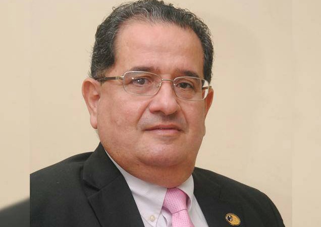 Ejecutivo nombra Oscar Sittón Ortega nuevo director de Senadis