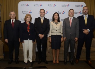AmCham impulsa diálogo entre los sectores público y privado para potenciar el “Panama Hub”