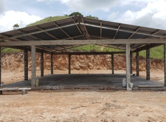 Parque Eólico Toabré apoya a la comunidad de Monte Grande en la construcción de Casa Comunal