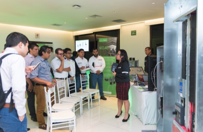 Schneider Electric finaliza su tour de transformación digital dirigido al sector industrial de Centroamérica