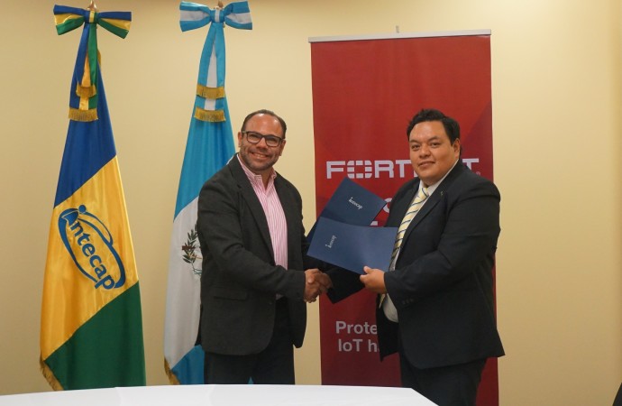 Fortinet e INTECAP firman alianza para suplir escasez de profesionales en ciberseguridad en Guatemala
