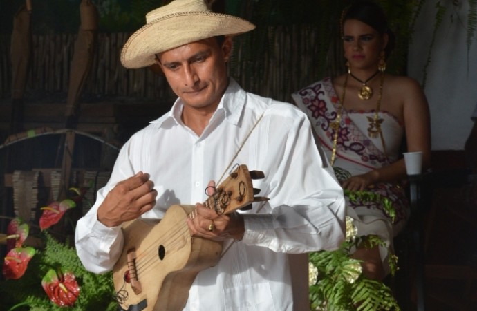 Grupo Melo tiene 10 años apoyando las tradiciones panameñas e impulsando el toque de Mejorana y el canto de Décimas