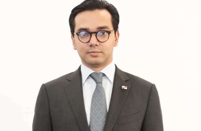 Ejecutivo nombra a Saleh Asvat, secretario de la Asociación Público Privada