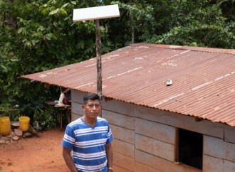 Luz en Casa: sistemas fotovoltaicos para dar una solución de electricidad sostenible a comunidades rurales aisladas