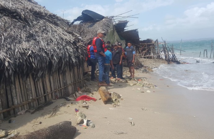 Miviot ofrece repuesta a familias de Guna Yala afectadas por oleajes