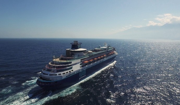 CEO de Pullmantur Cruceros, Richard J. Vogel, expresa su agradecimiento a Panamá