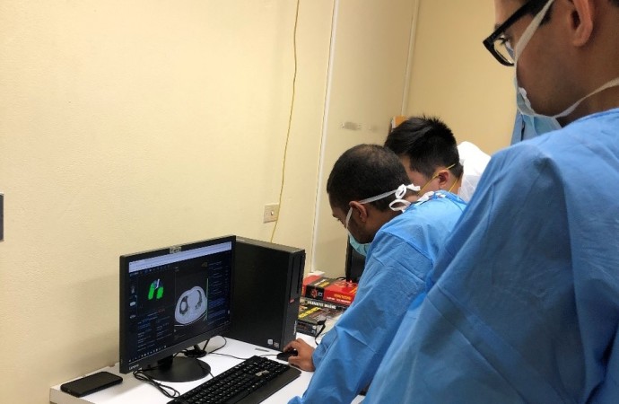 El complejo Hospitalario Dr. Arnulfo Arias Madrid implementó la primera plataforma de diagnóstico de Covid-19 con inteligencia artificial de Huawei