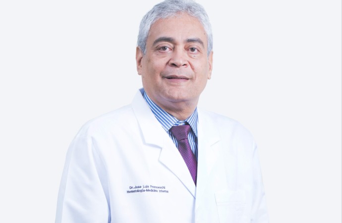 Colegio Americano de Médicos Capítulo de Centroamérica reconoció a doctor panameño