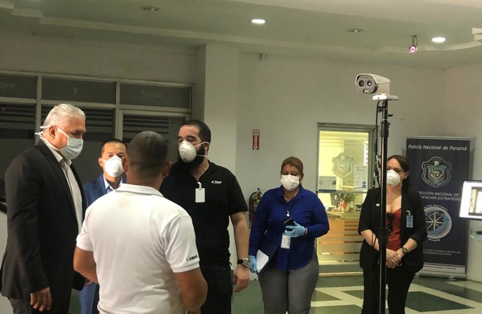 Dahua Technology Panamá entrega donación de cámara térmica para medición de temperatura corporal al Ministerio de Seguridad Pública