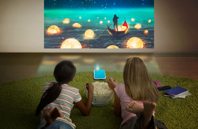 ViewSonic lanza su proyector ultra portátil M1 mini Plus
