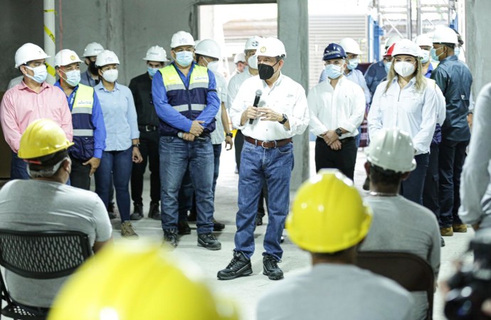 Presidente Cortizo: la construcción señalará el camino para la reapertura de otras actividades económicas en el país