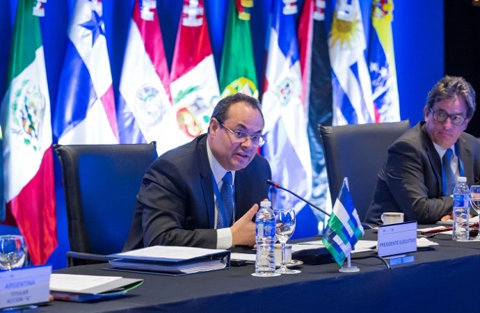 Korea Eximbank y CAF suscriben una facilidad de crédito por USD 200 millones para proyectos en América Latina