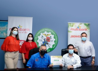Multibank entrega donación de 25 mil dólares en apoyo a las familias afectadas por el huracán ETA