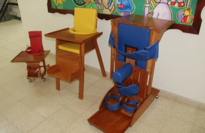 IPHE diseña y elabora sillas ortopédicas para la atención de estudiantes con movilidad reducida
