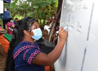 Más de 800 panameños han aprendido a leer y escribir durante la pandemia