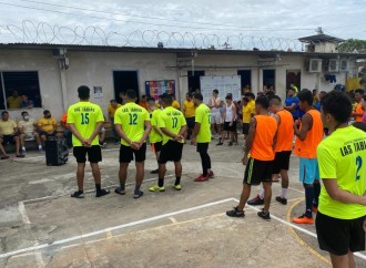 Inician ligas deportivas en centros penitenciarios de Chitré y Las Tablas