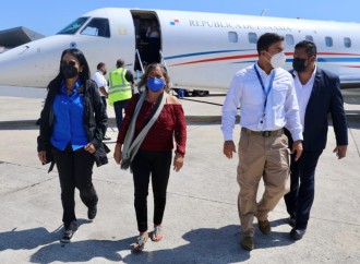 Retorna de La Habana avión presidencial con pacientes panameños