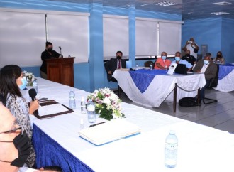 Ministra de Gobierno instala mesa del diálogo con los transportistas