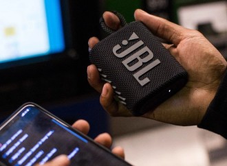 JBL lanza nueva generación de bocinas portátiles