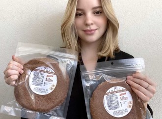 Egresada de Nutrición de la UAG crea empresa de tortillas con linaza
