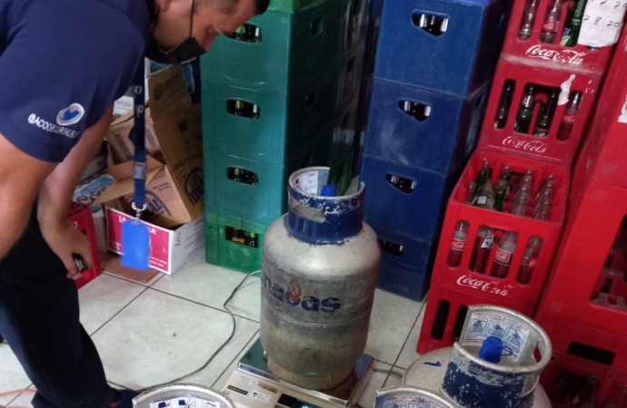 Acodeco de Veraguas comprueba denuncia por tanque de gas