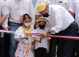 Presidente Cortizo Cohen entrega obras y beneficios por B/.27.2 millones en Los Santos