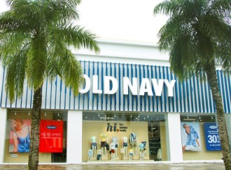 AR Holdings expande operaciones presentando la marca de moda estadounidense OLD NAVY en Panamá