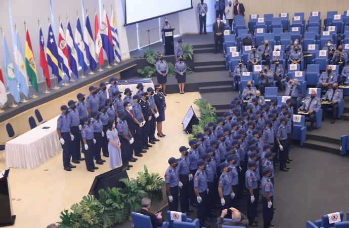 Promoción Titanes de Fuego llega con 69 unidades al Benemérito Cuerpo de Bomberos de Panamá
