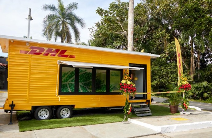 DHL Express abre en Panamá la primera tienda móvil y autosostenible de la industria Courier en Latinoamérica