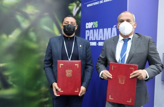 Panamá y Honduras firman convenio para proteger recursos naturales forestales